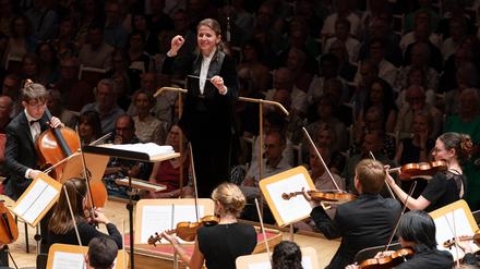 Das Orchestre Français des Jeunes unter Kristiina Poska.