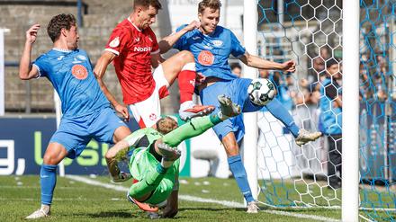 Kaiserslautern hatte beim Oberligisten aus Stahnsdorf leichtes Spiel.