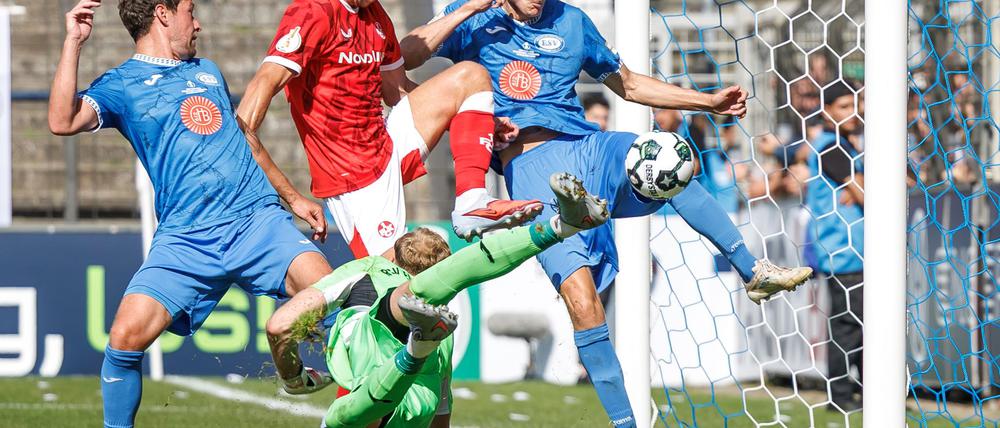 Kaiserslautern hatte beim Oberligisten aus Stahnsdorf leichtes Spiel.