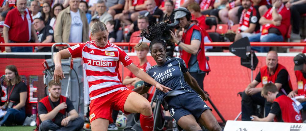 Kämpfte um jeden Ball: Unions Samantha Steuerwald (l.)