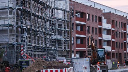Der Wohnungsbau in Mehrfamilienhäusern stagniert.  (Archivbild)