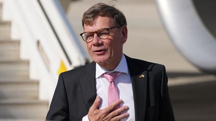 Außenminister Johann Wadephul bekräftigte, nur die Ukraine könne über die Bedingungen für mögliche Gebietsabtretungen entscheiden.
