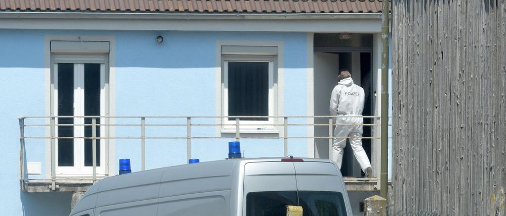 Leichenteile im Garten des Hauses brachten die Ermittlungen ins Rollen - nun tauchte dort auch der Schädel auf. (Archivbild)