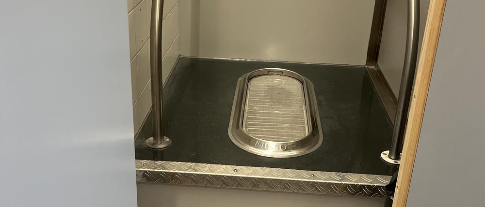 „Missoir“: Pissoir für Frauen im Neuen Palais in Potsdam.