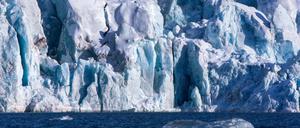 Die Gletscher von Spitzbergen haben 2024 viel Eis verloren.