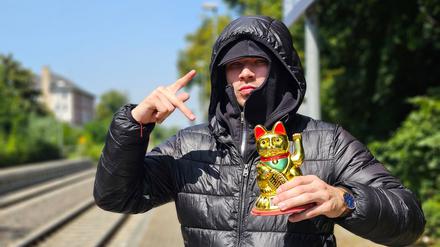 Fjodor Busik will mit Tiktok-Videos Aufmerksamkeit für Ostdeutschland erzeugen. 