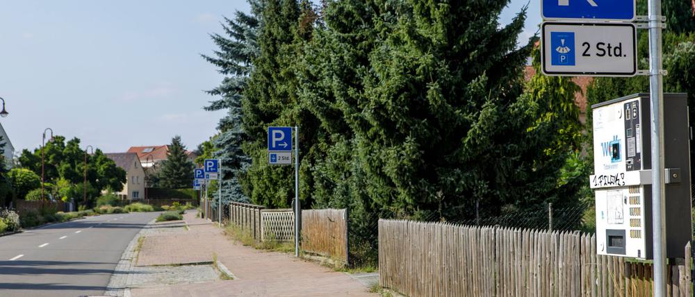 Im Örtchen Störmthal sind die Menschen verstimmt über eine Vielzahl von Parkschildern.