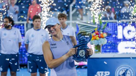 Iga Swiatek ist erstmals Siegerin beim Tennis-Turnier in Cincinnati.
