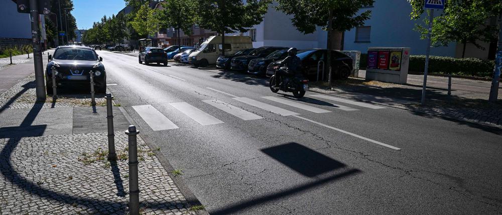 An diesem Zebrastreifen soll sich nach Polizeiangaben der tödliche Unfall abgespielt haben.