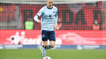 Sebastian Schonlau vom Hamburger SV soll kurz vor einem Wechsel zu Thomas Müllers Club Vancouver Whitecaps stehen.