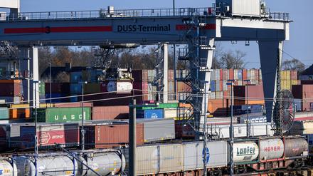 Die Bundesregierung plant große Investitionen in die Verkehrsinfrastruktur. (Symbolbild)