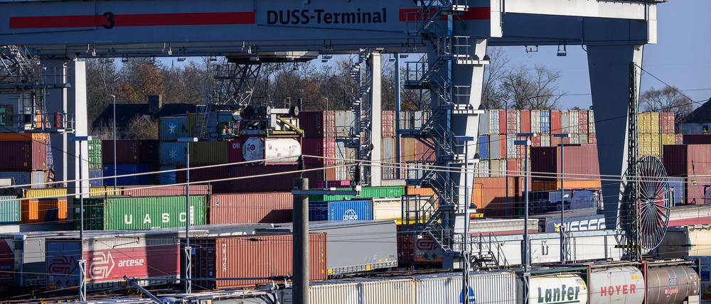 Die Bundesregierung plant große Investitionen in die Verkehrsinfrastruktur. (Symbolbild)