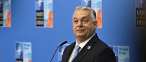 Wäre gerne Gipfel-Gastgeber: Der ungarische Ministerpräsident Viktor Orbán möchte Kremlchef Wladimir Putin und den ukrainischen Präsidenten Wolodymyr Selenskyj für Friedensverhandlungen in Budapest empfangen.