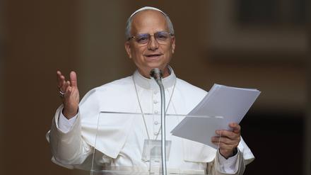 Papst Leo XIV. in Castel Gandolfo. In einem Telegramm an die Bischöfe im Amazonas schreibt Leo, dass die Eucharistie überall zugänglich sein muss.