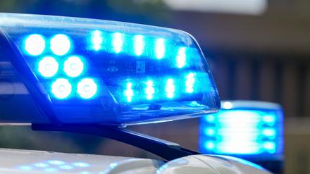 Die Polizei wurde am Abend alarmiert. (Symbolbild)