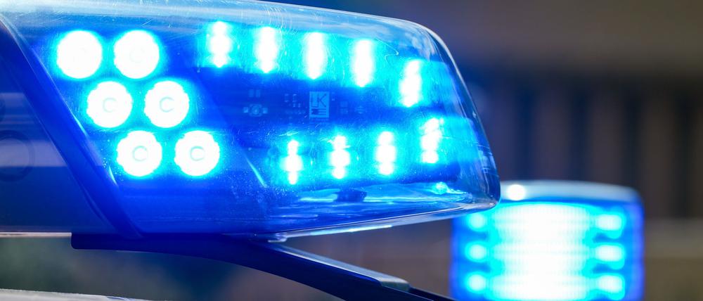 Die Polizei wurde am Abend alarmiert. (Symbolbild)