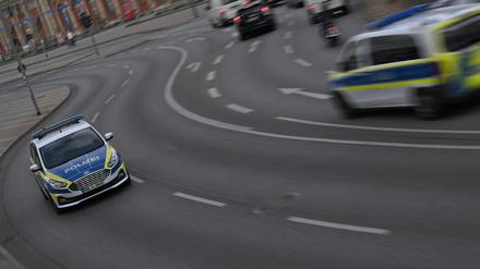 Die Polizei musste einen Mann im psychischen Ausnahmezustand in Sicherheit bringen.