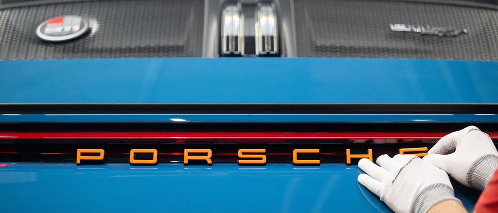 Porsche will laut einen „Spiegel“-Bericht Batterie-Tochter Cellforce fast komplett abwickeln. (Archivbild)