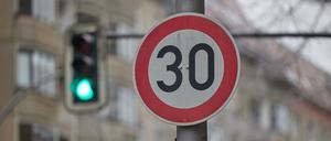 An vielen Hauptstraßen in Berlin wäre wohl mehr Tempo 30 möglich.