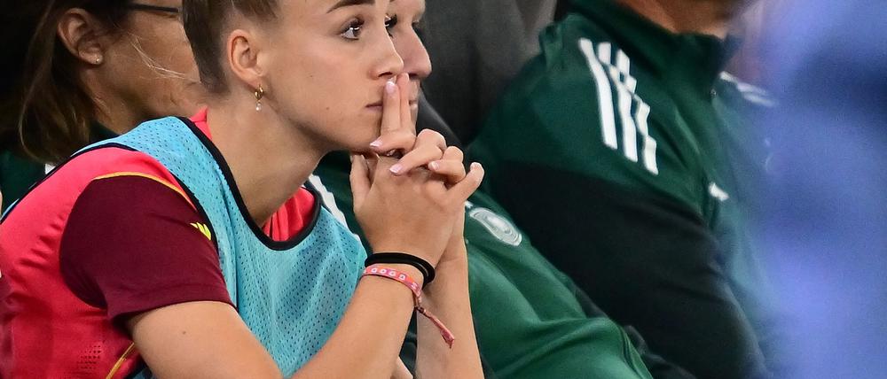 Giulia Gwinn verpasst den Pflichtspiel-Auftakt der Münchner Fußballerinnen.