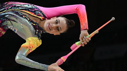 Weltklasse mit den Keulen: Darja Varfolomeev.