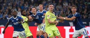Niklas Kolbe (Nummer 27) ist bei seinen drei Einsätzen für Hertha BSC immer von der Bank gekommen. Das könnte sich nun ändern.