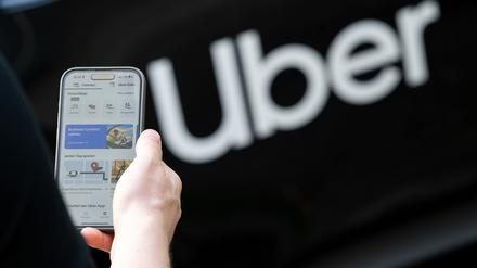Bei Uber können Frauen eine Fahrt mit einer Fahrerin buchen - müssen dann aber etwas mehr Wartezeit in Kauf nehmen. (Symbolbild)
