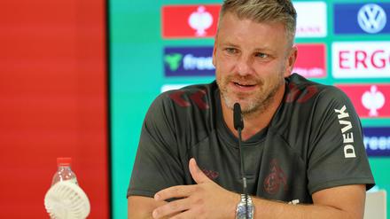 Lukas Kwasniok freut sich auf sein Bundesliga-Debüt - trotz aller Regeln (Archivbild). 