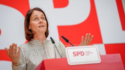 Katarina Barley, SPD-Europapolitikerin, hält eine Rede.