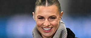 Laura Wontorra moderierte die erste Bundesliga-Konferenz bei Dazn.