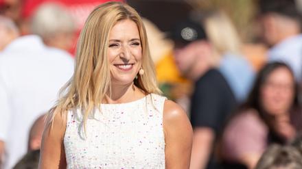 Stefanie Hertel springt in Rust für den verhinderten Stefan Mross ein.