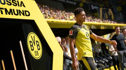 Seine Eltern sollen nach dem Auftakt in Hamburg in den Katakomben für Wirbel gesorgt haben: Jobe Bellingham. (Archivbild) 