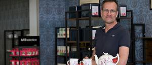 Detlev Lüke leitet das neue Teehaus Ronnefeldt Tee Tea Thé im Holländischen Viertel in Potsdam.