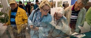 03.05.2025 Potsdam Freundschaftsinsel Ausstellung "Im Fluss - Die Freundschaftsinsel" Ausstellung des Fördervereins des Potsdam Museums im Pavillon der Freundschaftsinsel Foto : Eberhard Thonfeld