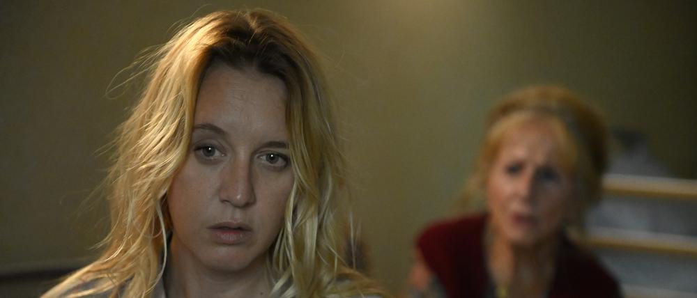 Die Gründe für die angespannte Beziehung von Valérie (Ludivine Sagnier, links) und ihrer Mutter Michelle (Hélène Vincent) reichen in die Vergangenheit zurück.