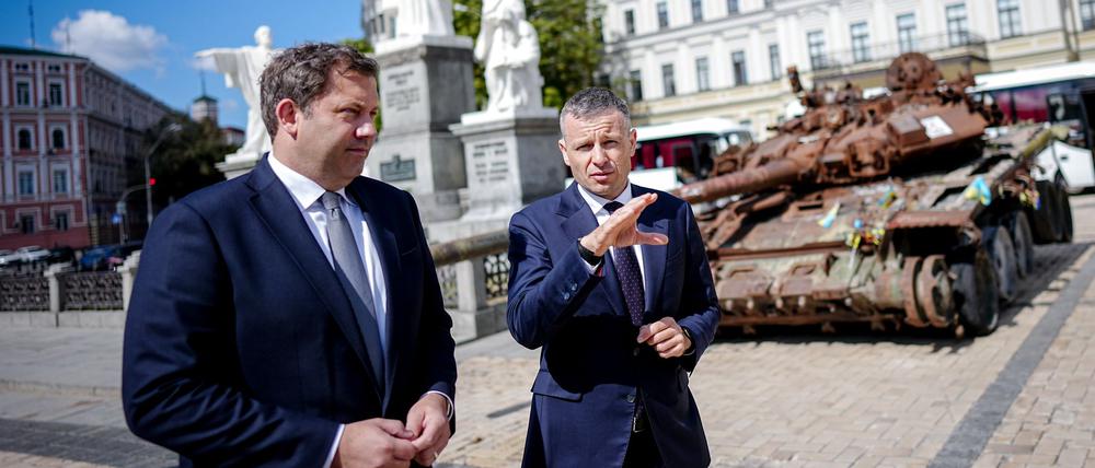 Finanzminister Lars Klingbeil trifft seinen Amtskollegen Serhij Marchenko in Kiew.