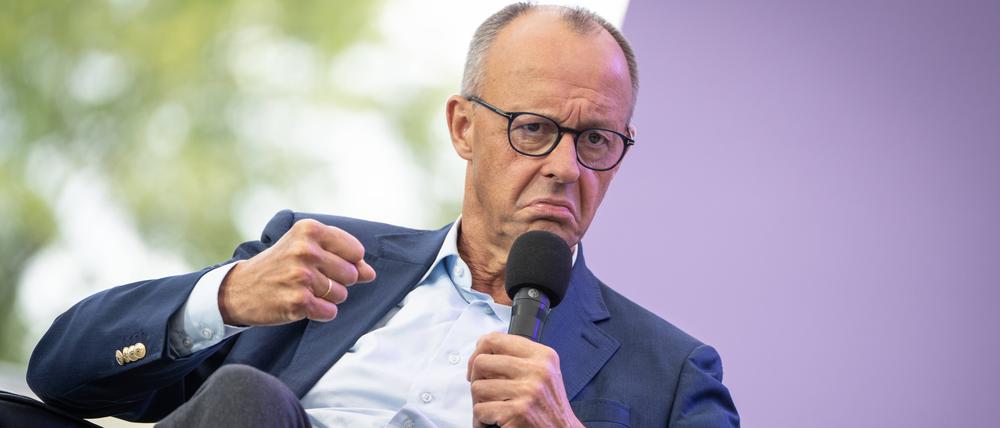 Bundeskanzler Friedrich Merz beim Tag der offenen Tür der Bundesregierung im Bundeskanzleramt.