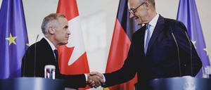 Friedrich Merz und Mark Carney am Dienstag nach ihrem Treffen im Bundeskanzleramt in Berlin.