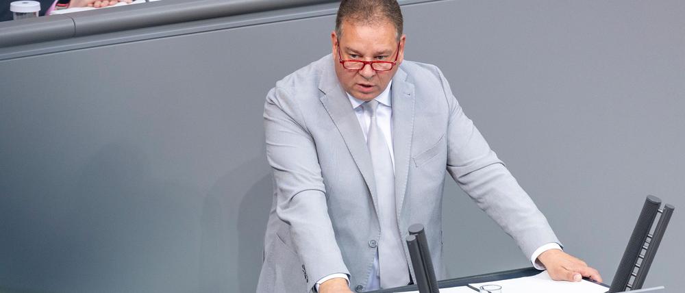 CDU-Haushälter Andreas Mattfeldt im Juni 2024 bei einer Rede im Bundestag.
