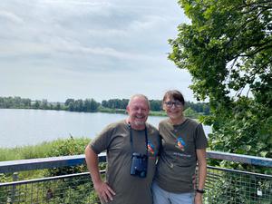 Frank Sieste und Anja Sviridov am Flughafensee in Reinickendorf.