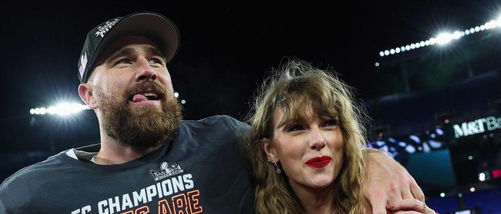 Frisch verlobt: Travis Kelce und Taylor Swift