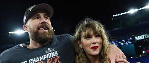 Frisch verlobt: Travis Kelce und Taylor Swift