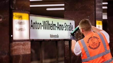 Nach der Straße wird auch die U-Bahn-Station umbenannt.