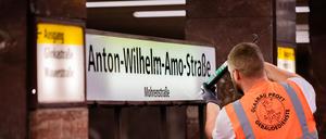 Nach der Straße wird auch die U-Bahn-Station umbenannt.