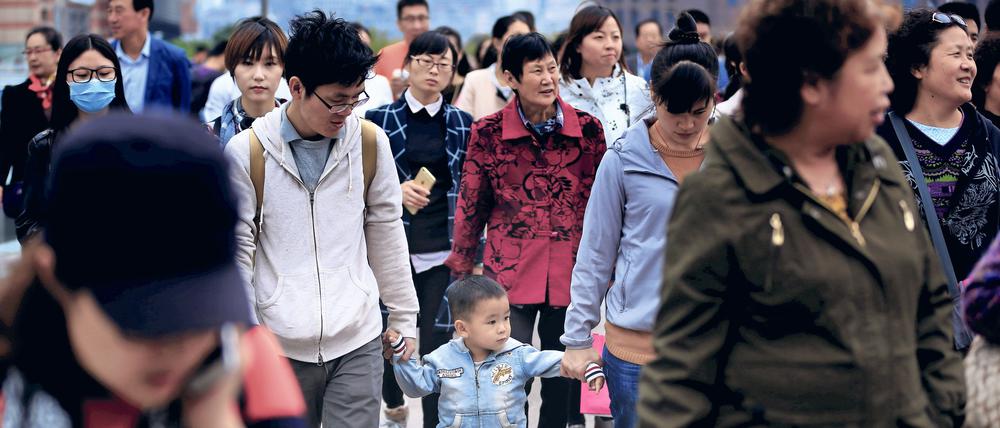 Zu viele Alte, zu wenig Nachwuchs: Nach Jahrzehnten der Ein-Kind-Politik steht Chinas Führung vor einem massiven demografischen Problem.