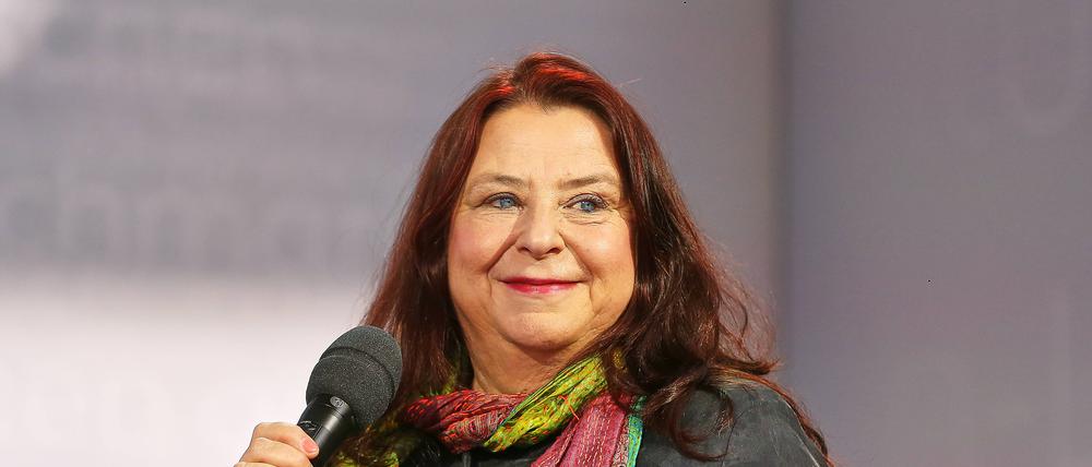 Ist mit ihrem Arbeiterinnen-Roman „Schwebende Lasten“ für den Deutschen Buchpreis und den Wilhelm-Raabe-Preis nominiert: Die Schriftstellerin Annett Gröschner 