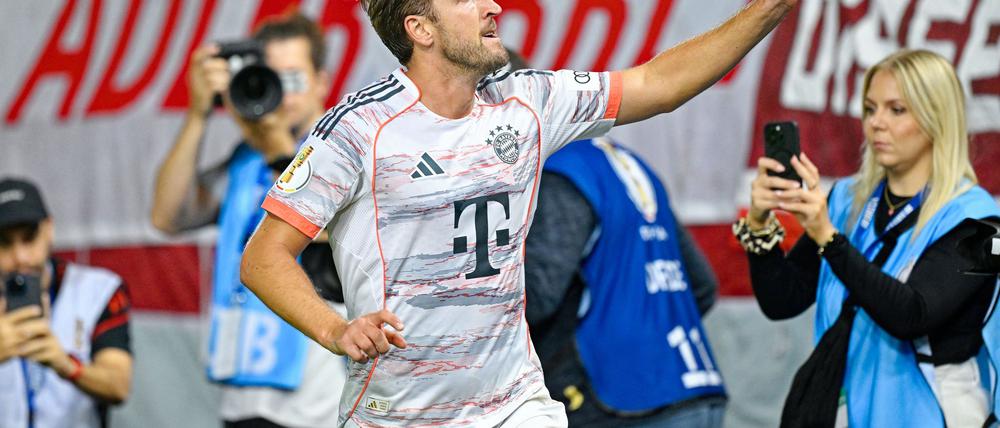 Sorgte für die späte Bayern-Erlösung: Star-Stürmer Harry Kane. 