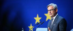 Magnus Brunner, EU-Kommissar für Inneres und Migration, spricht beim 28. Europäischen Polizeikongress im City Cube Berlin. 