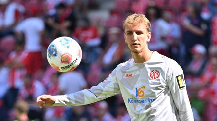 Nelson Weiper bindet sich länger an Mainz.