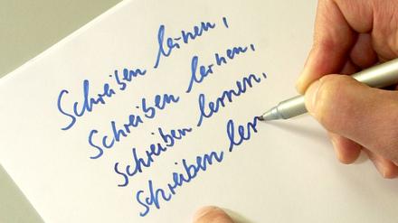 Schreiben gehört zur Grundbildung. Nicht jeder Erwachsene kann es.